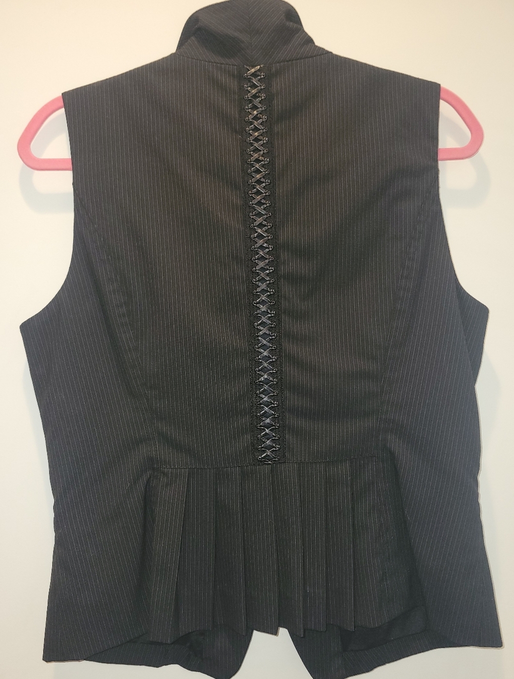 Y2k Black Pinstripe Vest - Picture 9 of 10